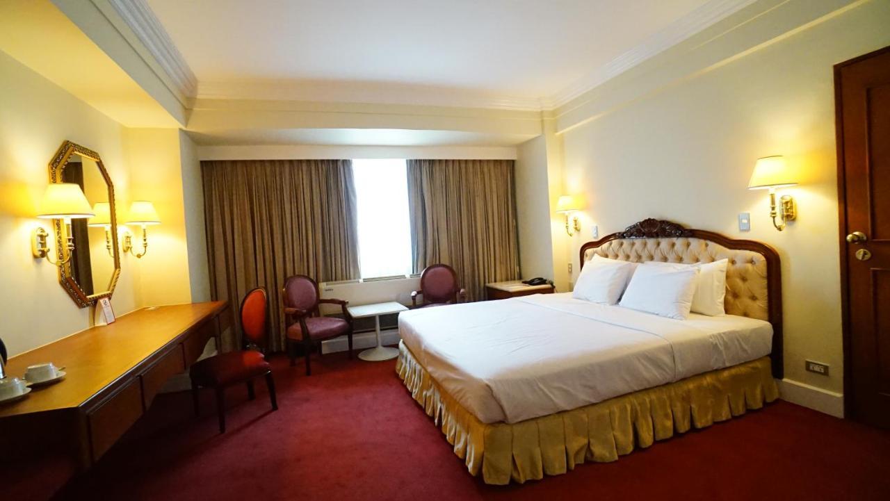 Manila Prince Hotel Екстериор снимка